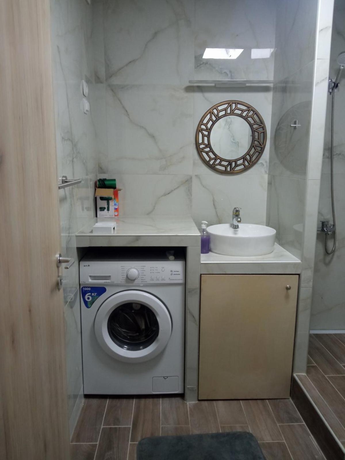 Polit Luxury Aprt 2 Bedrooms テッサロニキ エクステリア 写真
